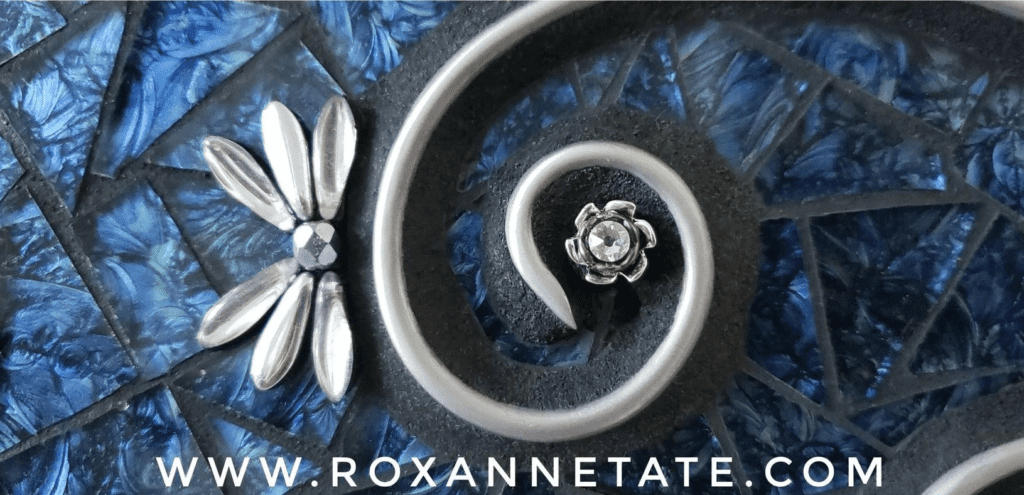 Roxanne de Roxanne Tate Mosaics – Compradora artesanal